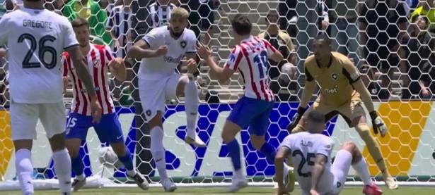 B体育体育网站-惊险对决！欧洲球队斗智斗勇寻求胜利的简单介绍