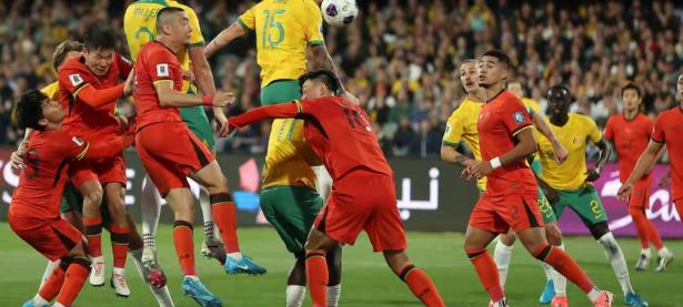 B体育体育网页版登录入口-亚洲俱乐部杯赛决赛中球员展现决胜实力，夺冠