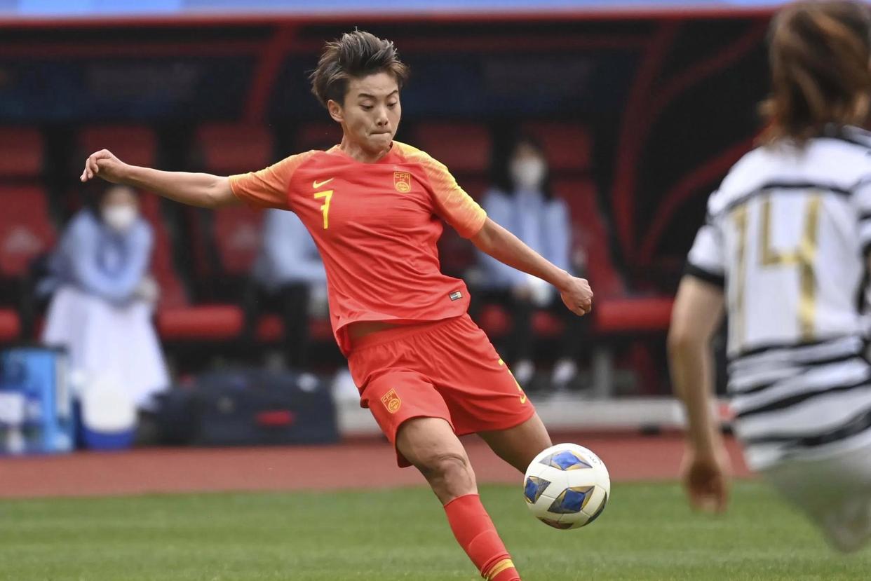 美国女足再挑日本队，谨慎备战的简单介绍