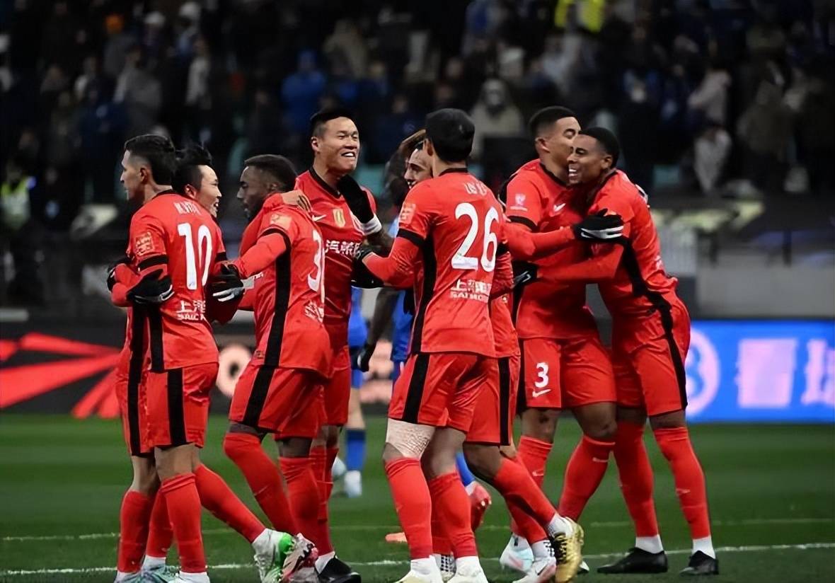 亚冠比赛热情高涨,球队实力对决 亚冠比赛热情高涨,球队实力对决