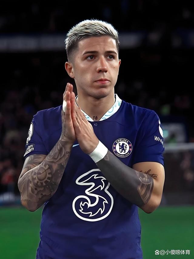 切尔西后卫策动进攻，不惜冒险冲击的简单介绍