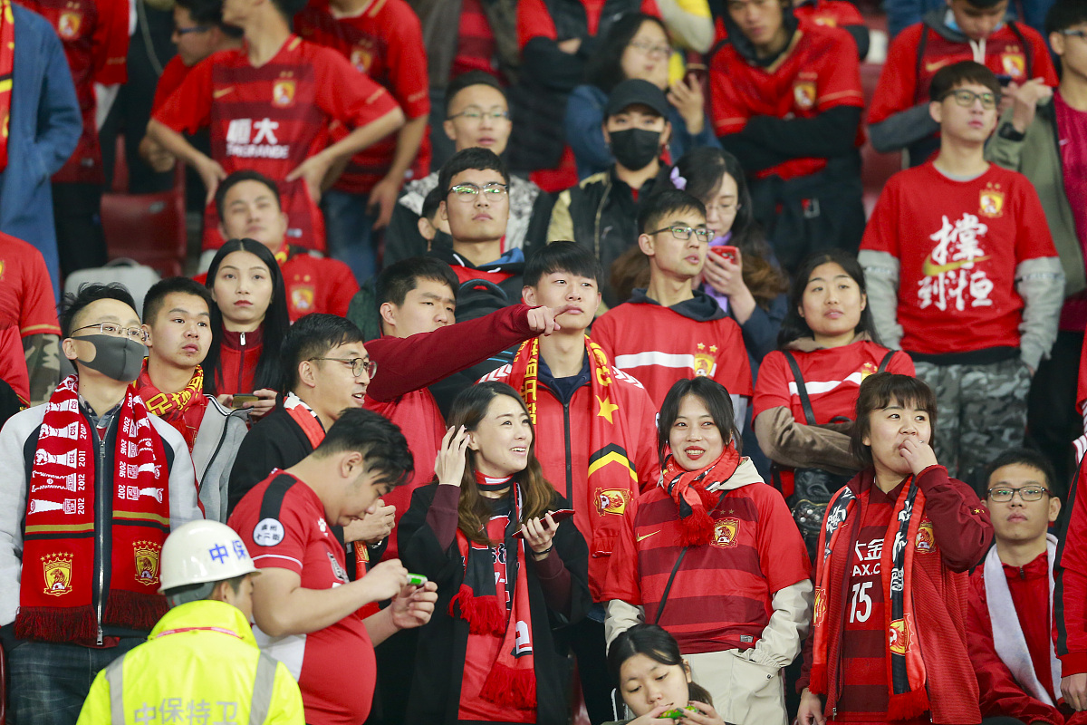 包含索菲亚体育奋力抵抗，险胜一场保住希望的词条