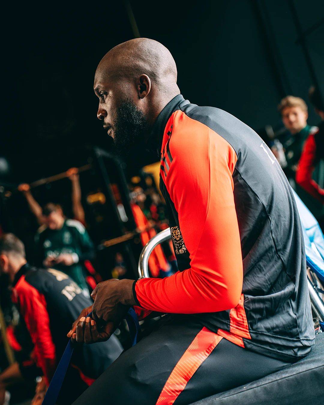 包含挑战者崛起！北马其顿备战欧洲杯预选赛的词条