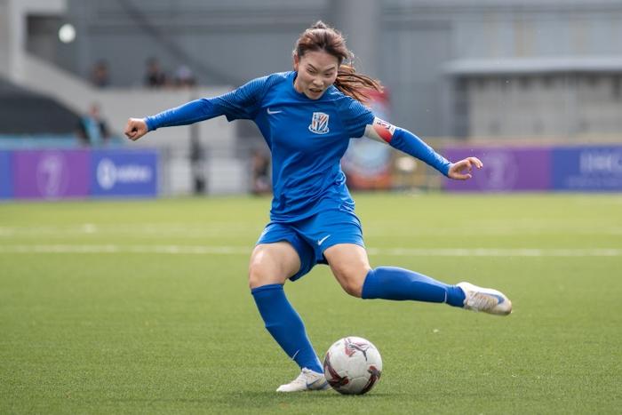 世界足球比赛中,女队夺得冠军荣誉 世界足球比赛中,女队夺得冠军荣誉