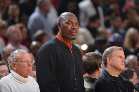 包含非洲篮球巨星接受专业培训，打造个人技能的词条