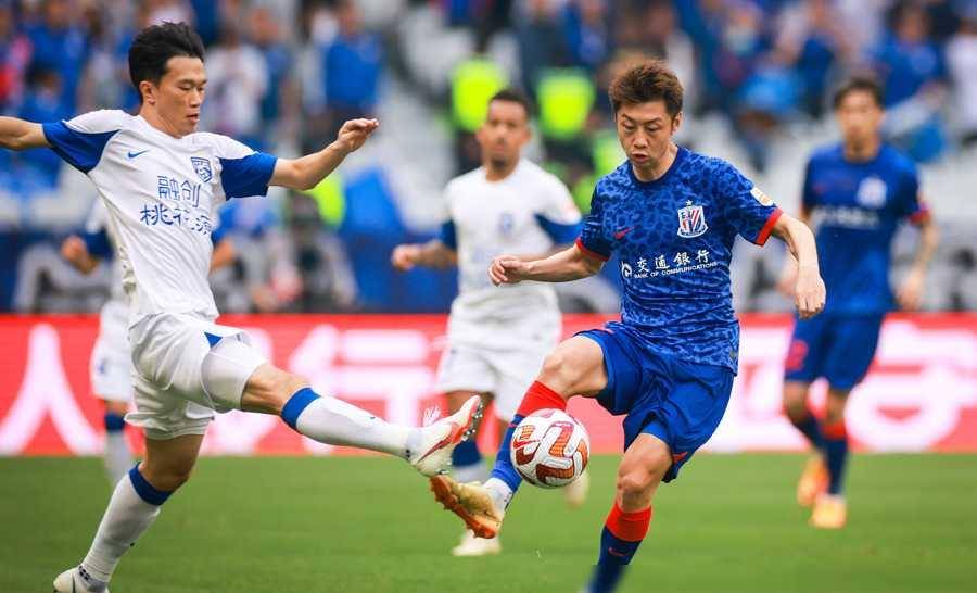 申花主场大胜,球队士气高涨壮胆前行 申花主场大胜,球队士气高涨壮胆前行