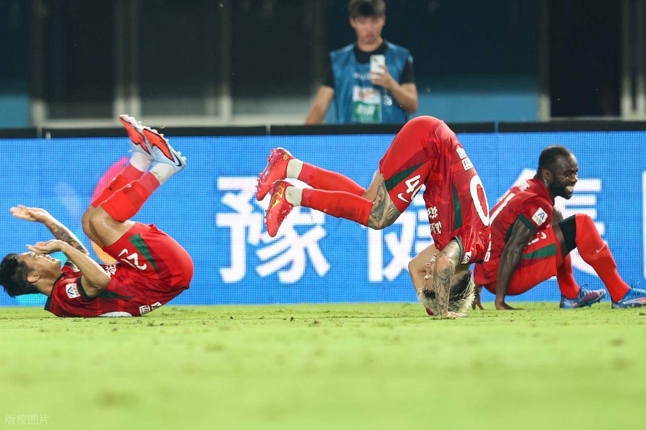 主帅苦心孤诣，赛前战术精妙，带领球队取胜！