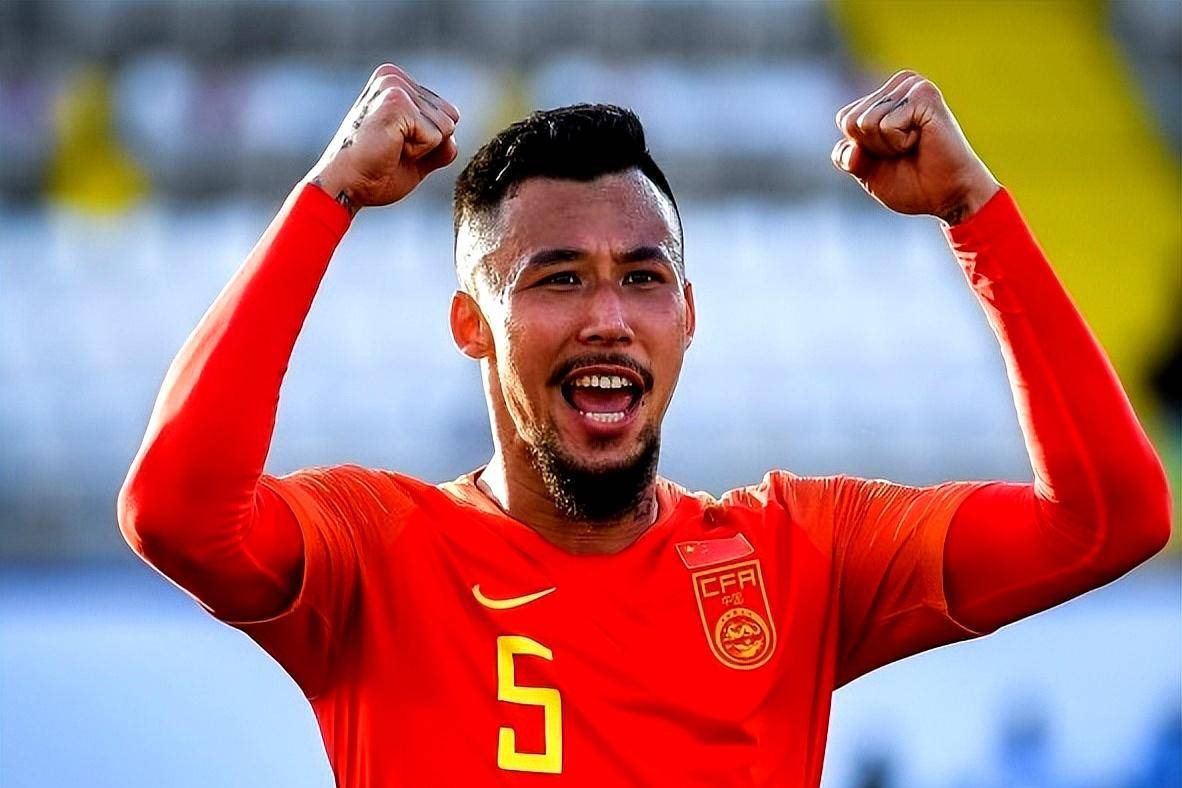 包含上港豪取五连胜,气走延边富德,保持积分榜头把交椅的词条 包含上港豪取五连胜,气走延边富德,保持积分榜头把交椅的词条