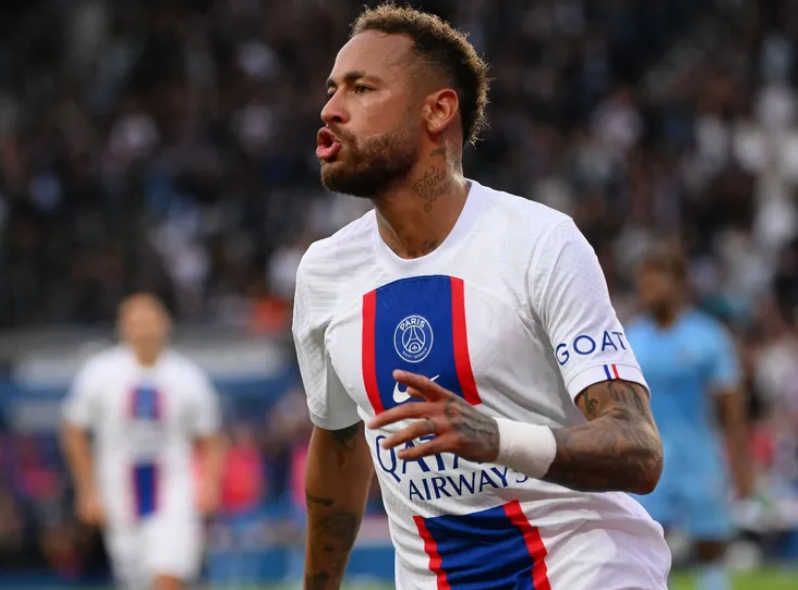 关于巴塞罗那签下巴黎圣日耳曼球员内马尔，打破西甲转会纪录的信息