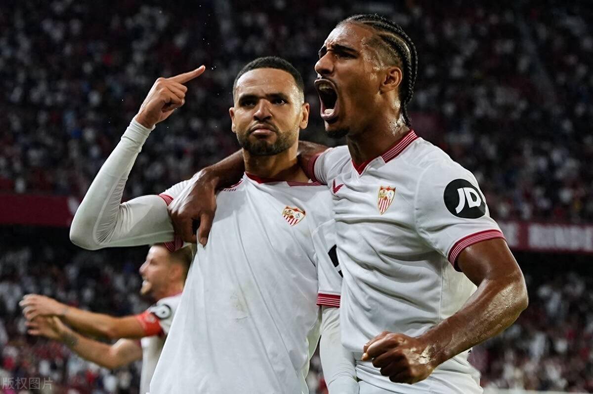 关于塞维利亚2-1逆转凯尔特人，继续领跑西甲积分榜的信息