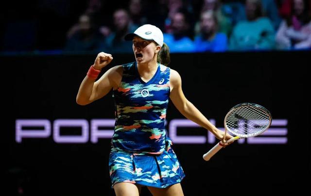 斯图加特势不可挡，豪取胜利的简单介绍