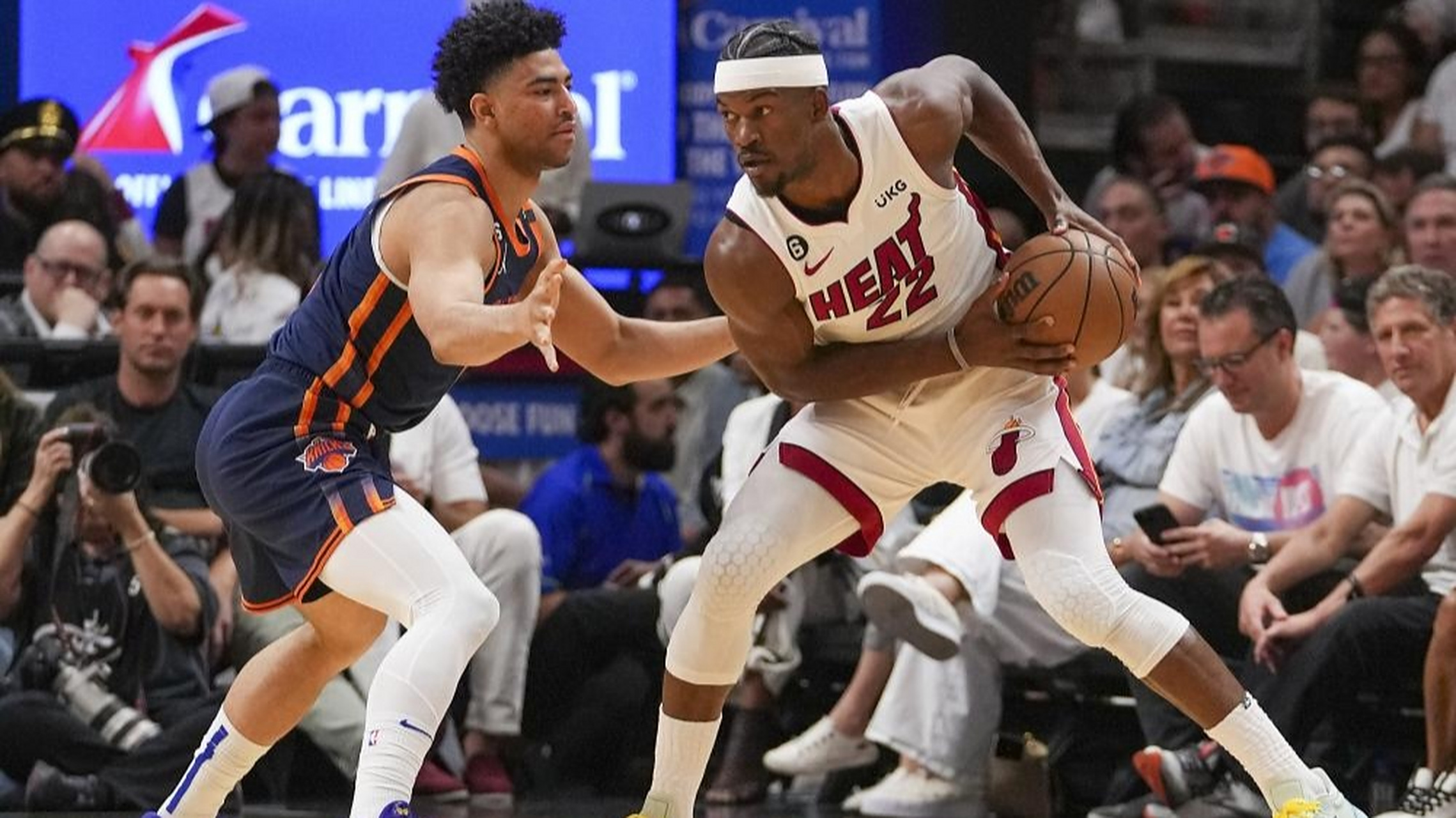 关于热火击败尼克斯，巴特勒36分独揽的信息