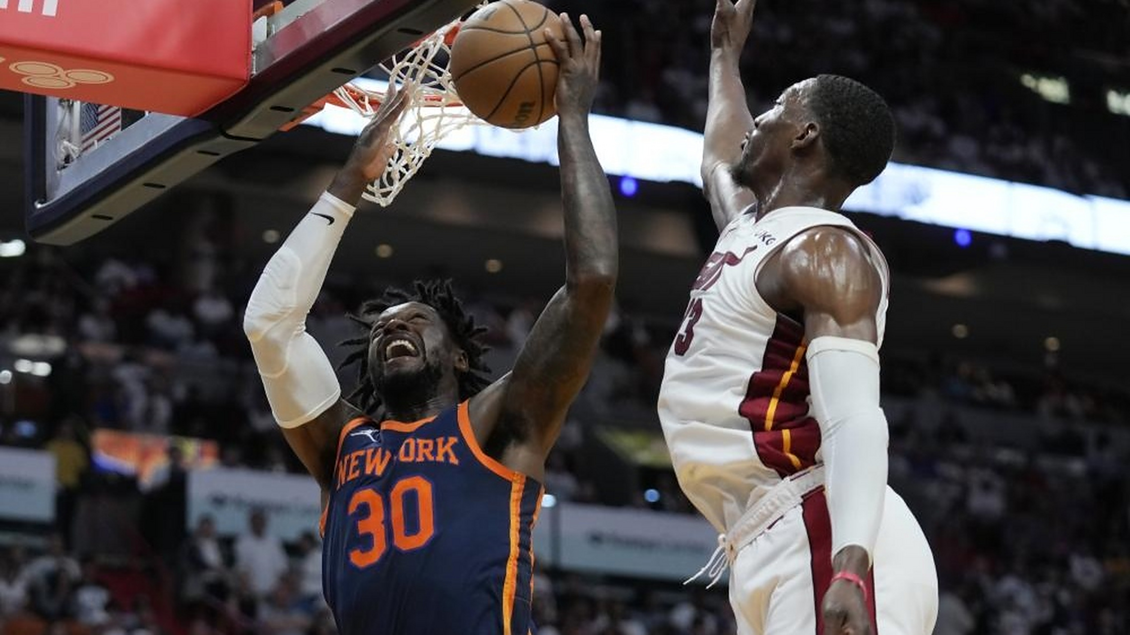 关于热火击败尼克斯，巴特勒36分独揽的信息